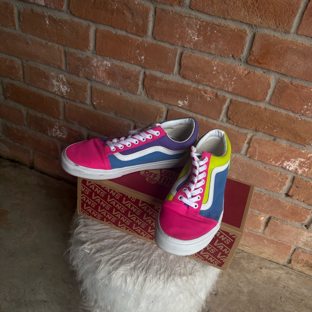 Vans Old Skool color block. Original box. Beautiful condition